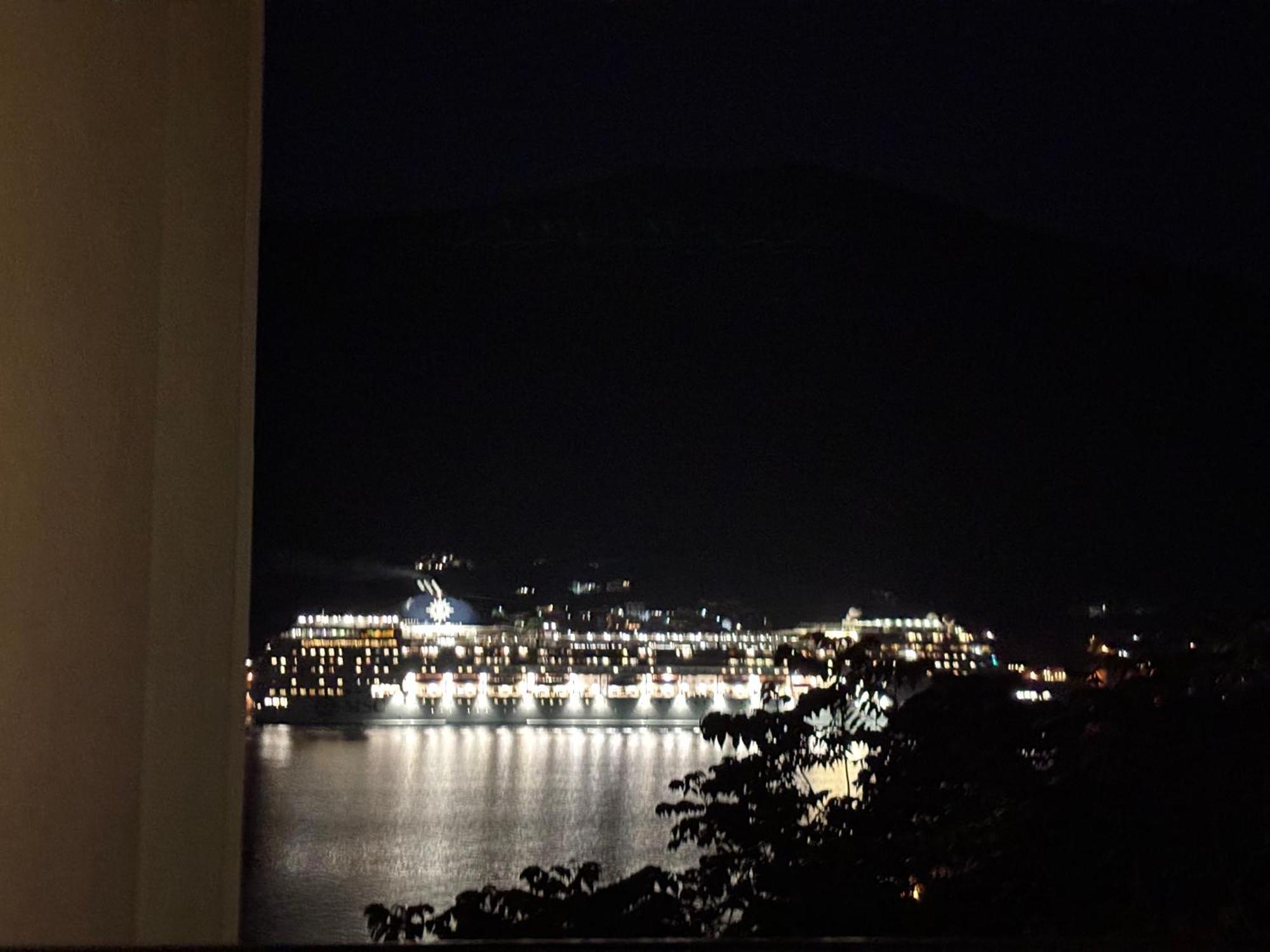 Modern Seaside Apartment With Balcony Tale Apartment Kotor Eksteriør bilde
